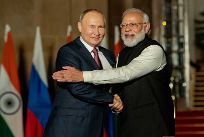 PM Modi, Russian Prez Vladimir Putin arrive for meeting at Hyderabad House in Delhi