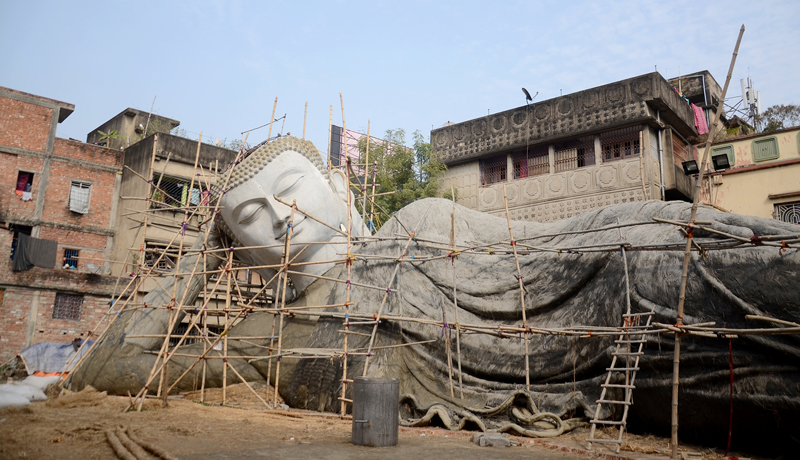 India's largest reclining Buddha is getting ready in Kolkata for Bodh Gaya installation