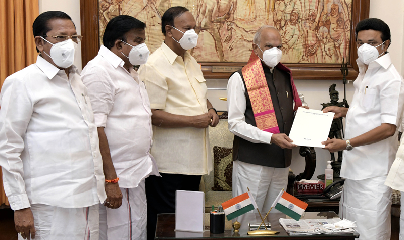 M K Stalin handing over the Legislature party resolution to Guv