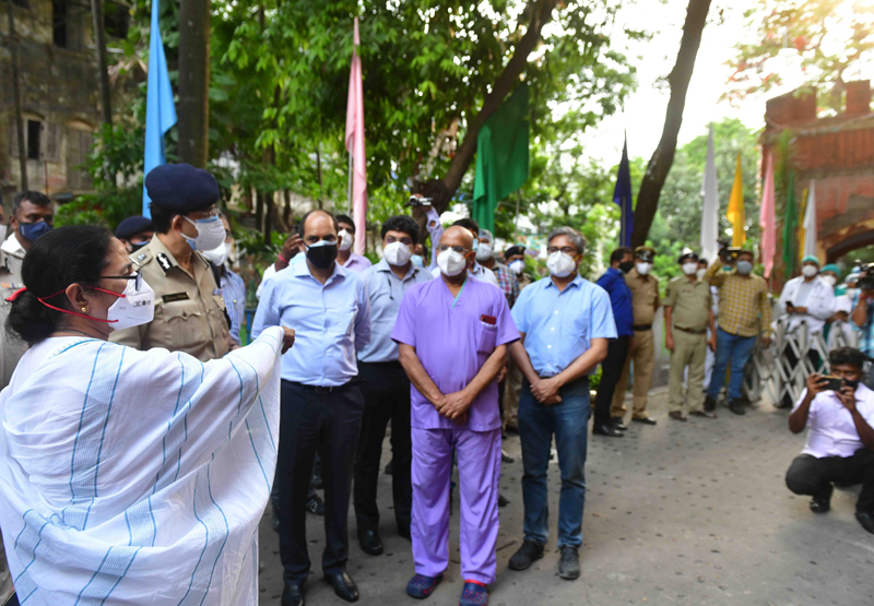 Mamata Banerjee visits Kolkata's police hospital to see arrangements amid Covid surge