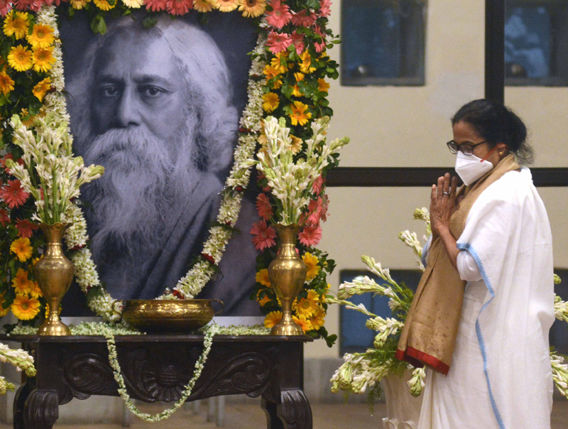 West Bengal CM Mamata Banerjee pays tribute to Rabindranath Tagore