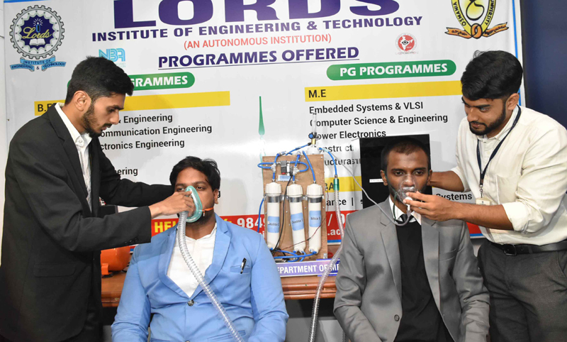 Hyderabad: Engineering students showcase dual sse oxygen concentrator developed by them