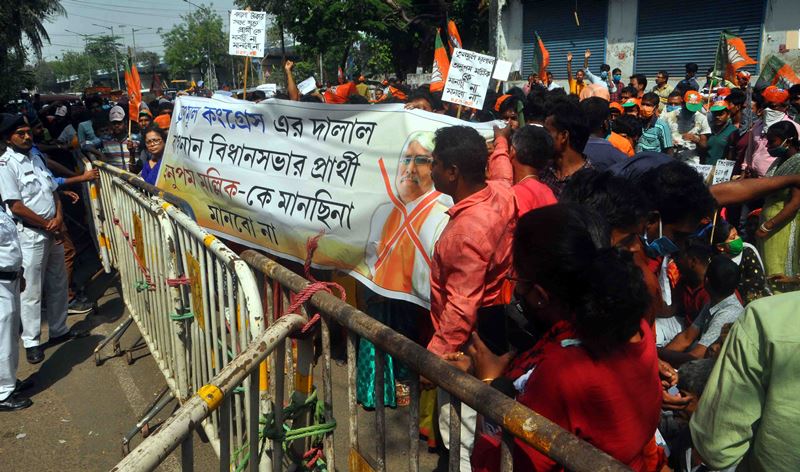 BJP workers protest outside party's election office in Kolkata over candidates' selection