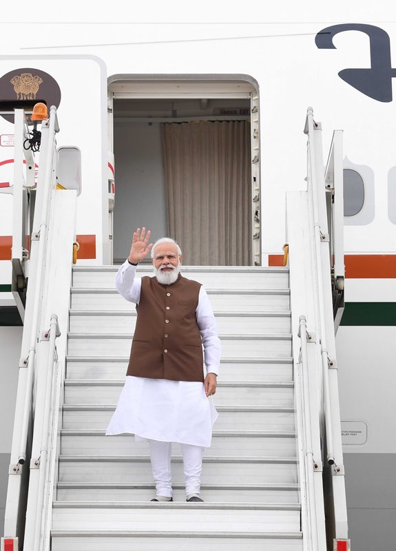 PM Modi boards flight to US