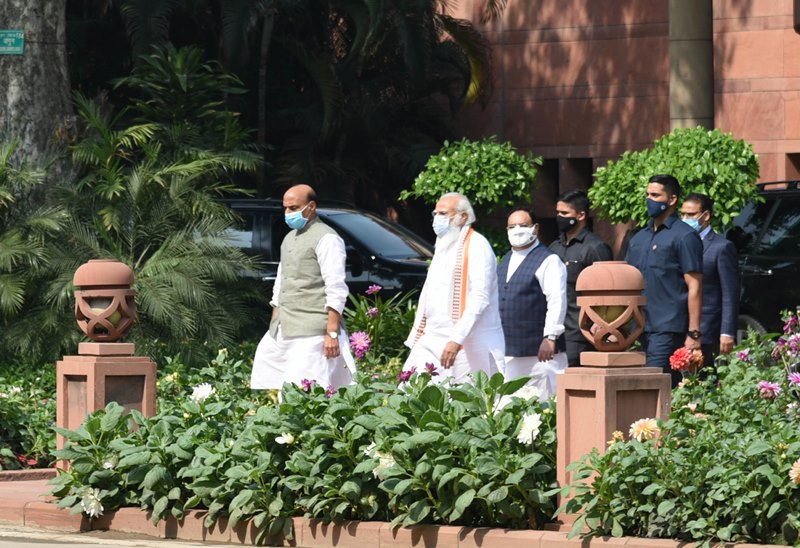 PM Modi, other leaders attend BJP Parliamentary Party meeting