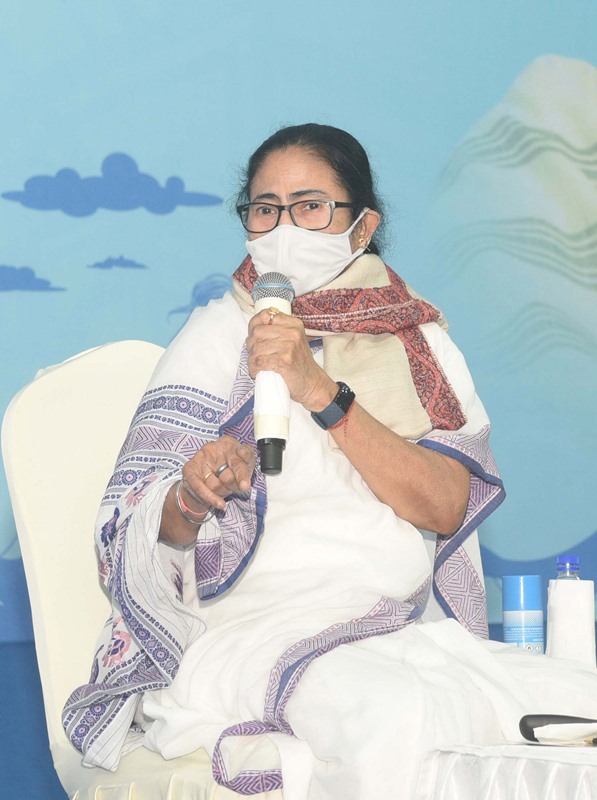 Bengal: Mamata holds administrative meeting in Sagar