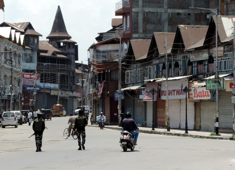 Jammu and Kashmir: Several business establishments remain closed in Srinagar