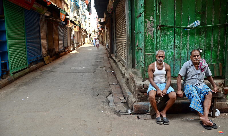 Kolkata: Glimpses of a locked down city under the shadow of Covid