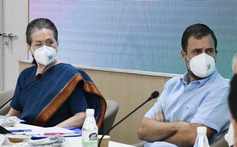 Sonia Gandhi presides over Congress meeting