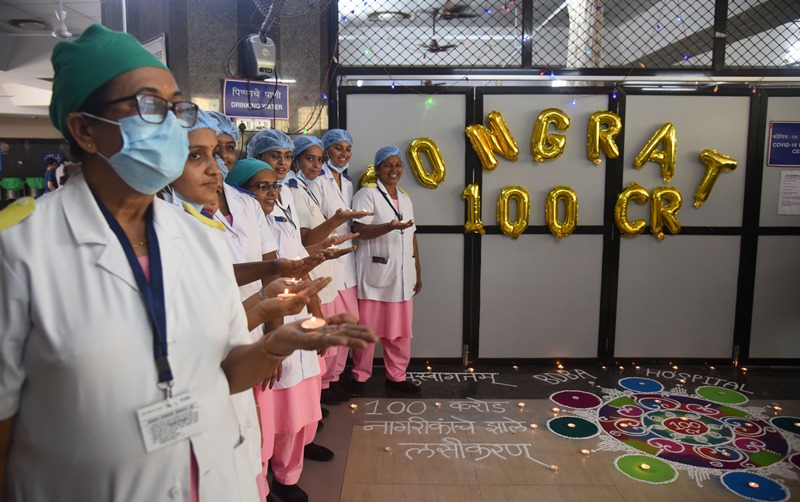 India crosses 1 billion anti-COVID-19 vaccination milestone