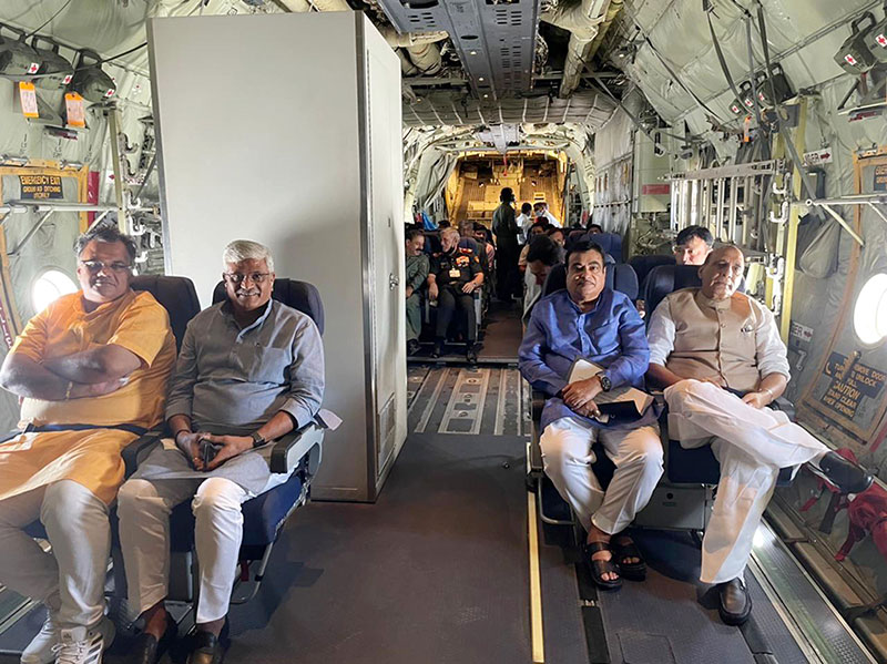 Union Ministers Rajnath Singh and Nitin Gadkari inaugurate Emergency Landing Facility in Rajasthan's Barmer dist