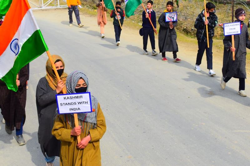 J&K: Students take out rallies in Kupwara to pay tributes to Pulwama martys