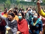 Srinagar: Kashmiri Pandits protest killing of Hindu teacher in J&K's Kulgam