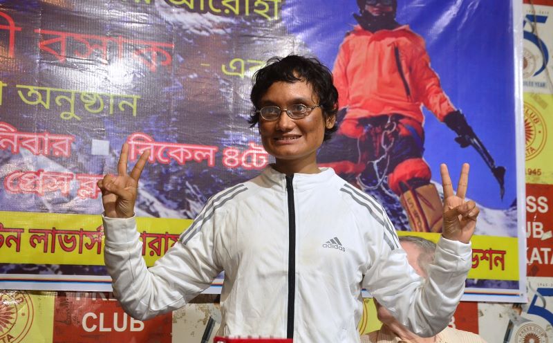 Mountaineer Piyali Basak who climbed Mount Everest without supplemental oxygen felicitated in Kolkata