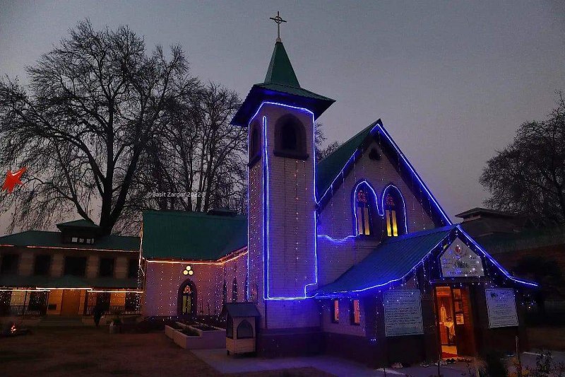 In Images: Christmas in Srinagar