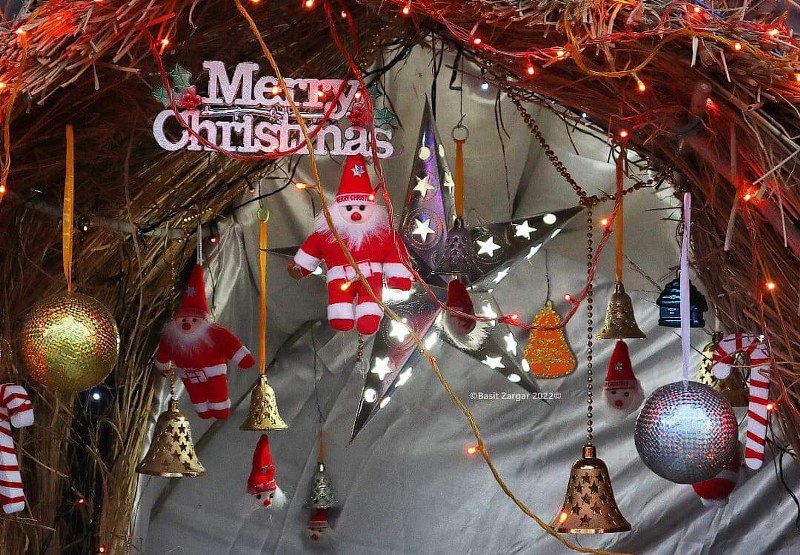 In Images: Christmas in Srinagar