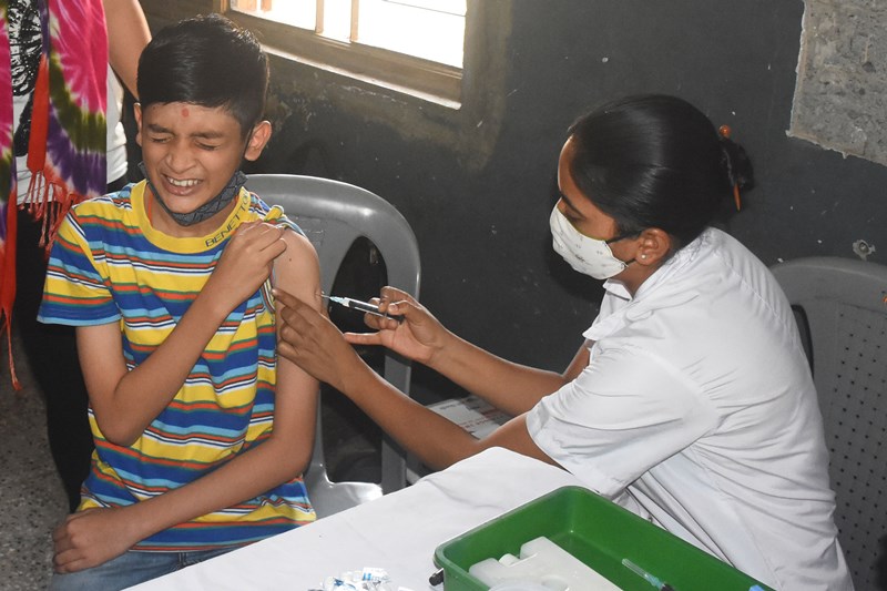 COVID-19 vaccination for children aged 12-14 begins