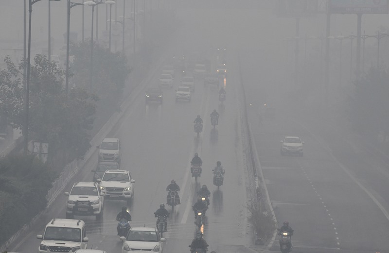 Low visibility in Delhi from winter drizzle