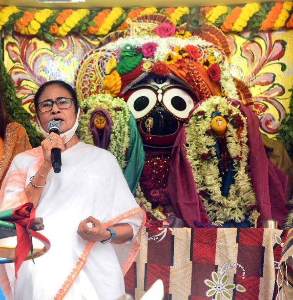 Mamata Banerjee attends Ratha Yatra celebrations at Kolkata's Iskcon Temple