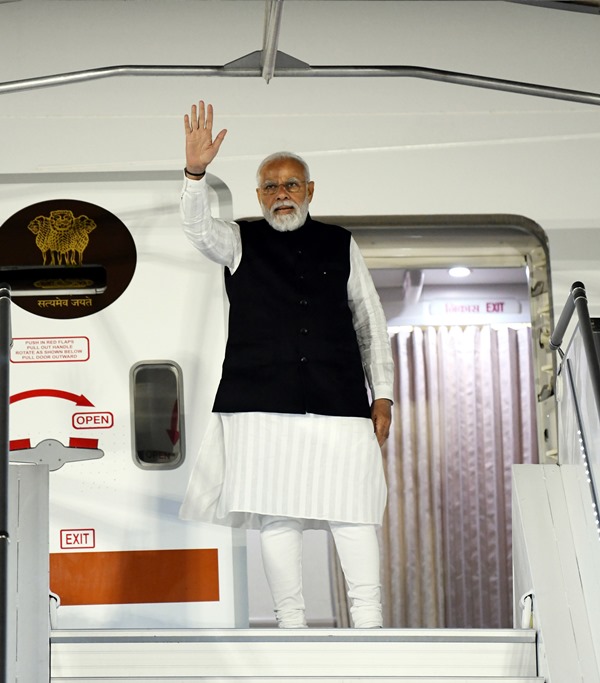 PM Modi departs from France for India