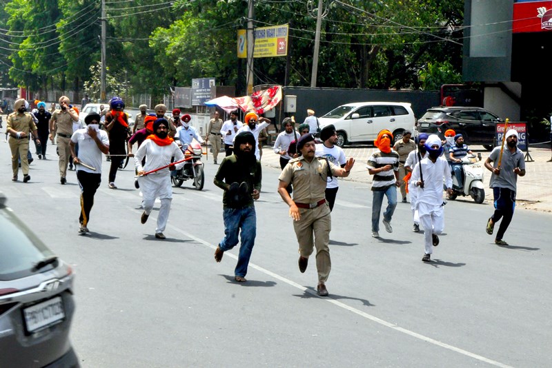 Two groups clash in Punjab's Patiala during anti-Khalistan protest