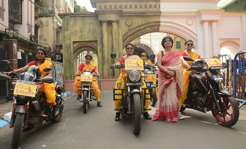 ITC’s Sunrise Spices commences Durga Puja festivities with women bikers in Kolkata