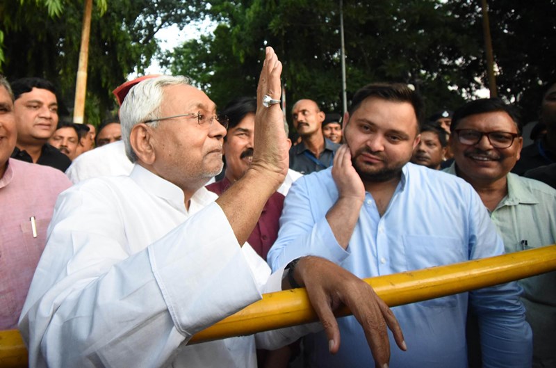 Nitish Kumar along with Tejashwi Yadav outside Raj Bhawan in Patna
