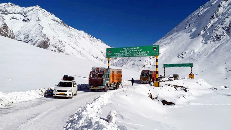 Zojila Pass kept open by BRO for first time in January