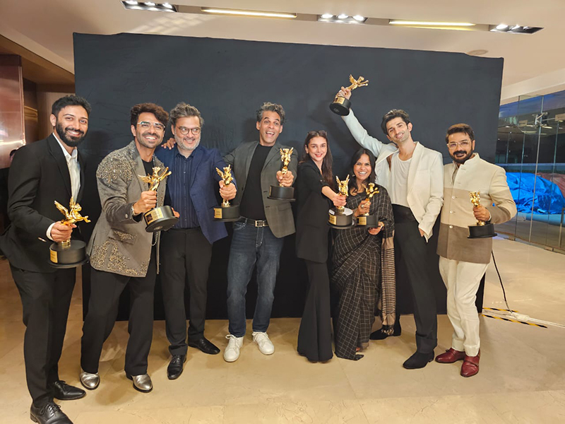 Prosenjit Chatterjee bags award for ‘Jubilee’