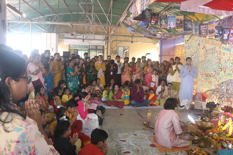 Kolkata: Vivekananda Mission School Alumni Association, VMS celebrate Saraswati Puja