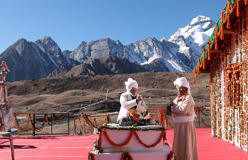 PM Modi performs puja, meditates at Uttarakhand's Parvati Kund