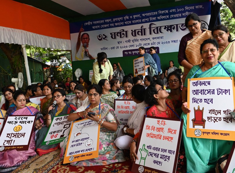 TMC's women wing holds dharna against Centre in Kolkata over payment of dues