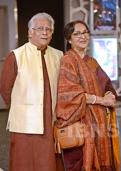 In Images: Atanu Ghosh's Aaro Ek Prithibi premieres in Kolkata