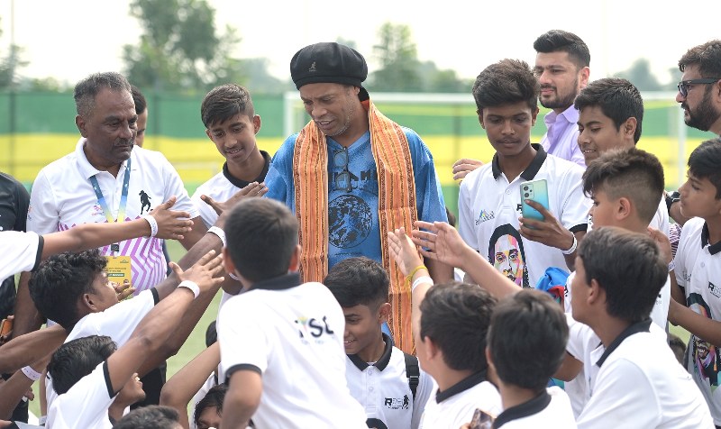Ronaldinho in Kolkata amid Durga Puja festivities