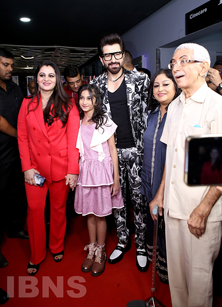 Premiere of Jeet starrer Chengiz in Kolkata