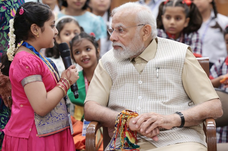 Narendra Modi celebrates Rakhi with children