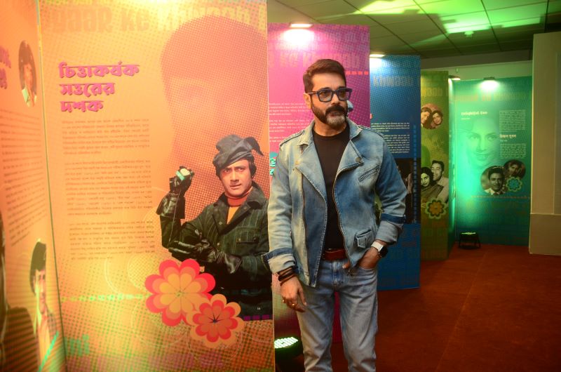 29th KIFF: Prosenjit Chatterjee inaugurates exhibition as centenary tribute to Dev Anand