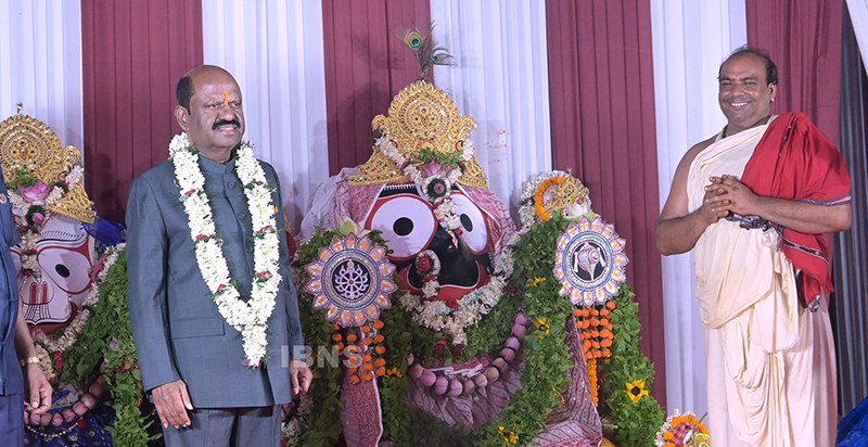 C V Anand Bose inaugurates Odisha Festival in Kolkata