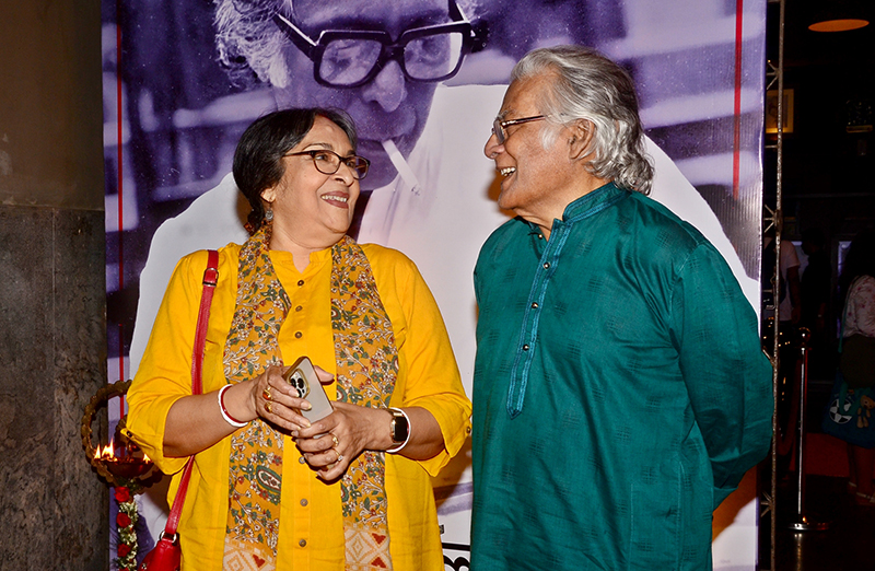 Mamata Shankar, Prosenjit Chatterjee, Chiranjit Chakraborty, others attend Chaalchitra Ekhon premiere