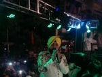 Daler Mehndi performs at Prabhat Pheri in Maharashtra
