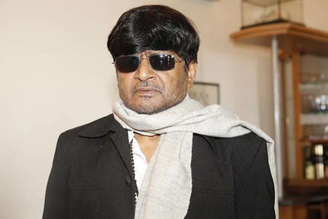 Actor Raghubir Yadav goes blind for 'Pocket Gangsters'