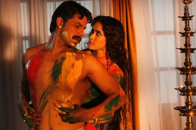 Randeep Hooda lauded for controversial Raja Ravi Varma portrayal