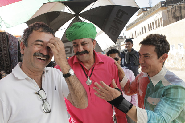 Aamir Khan, Rajkumar Hirani are having a good laugh