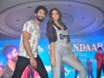 Shahid turns dance teacher for Alia