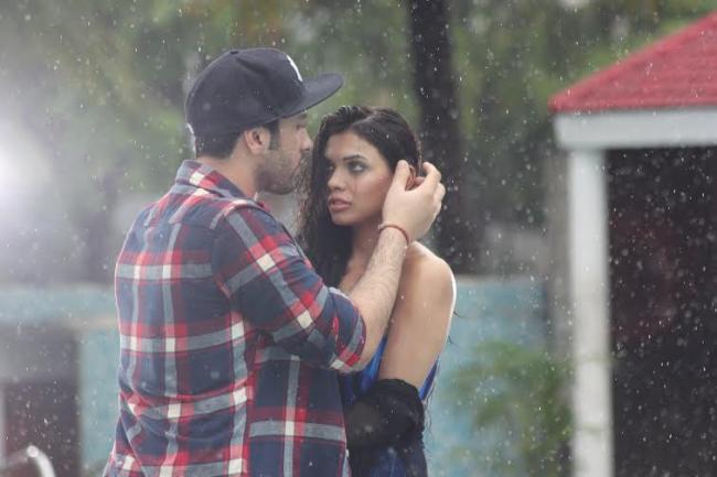 Adhyayan Suman and Sara Loren complete shooting for Ishq Click