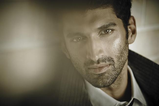 Aditya Roy Kapur supports beauty pageant participants