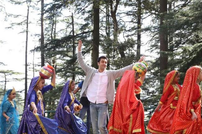 Team 'Tamasha' gets a lesson in folk music , dance in Shimla