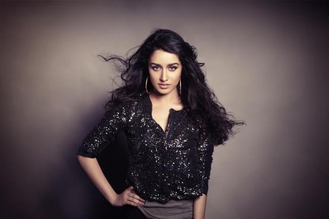 Shraddha Kapoor cancels her trip with friends due to work commitments