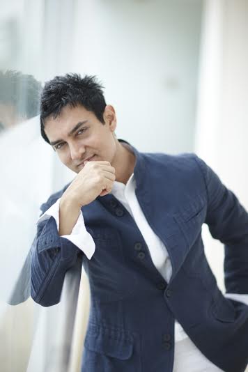 Aamir Khan to produce his managers directorial debut