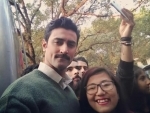 Kunal Kapoor interacts with fans on Raagdesh sets
